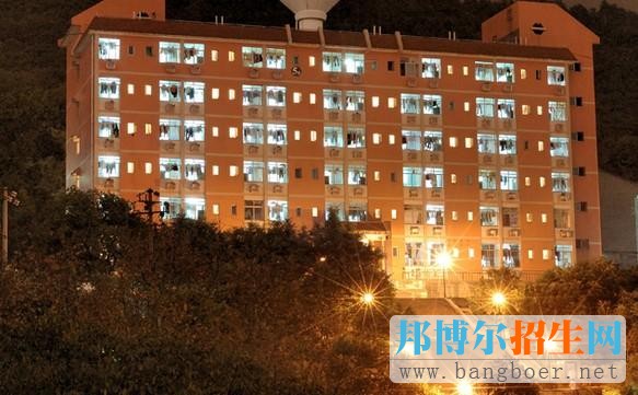 重慶市企業管理學校招生辦聯系電話