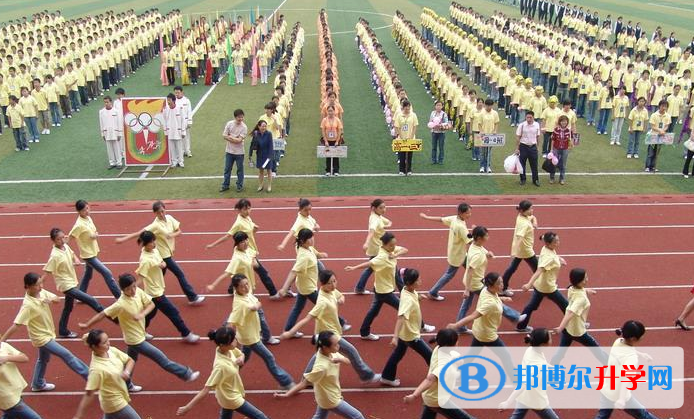 貴州省晴隆民族中學地址在哪里